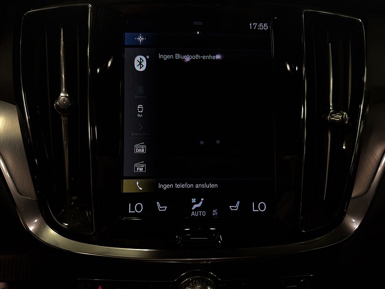 Volvo V60 II B4 Mom Adv Navi Pro Ed, 2 brukare, H/K, Läder 2022, svart – bild 15 av 22, begagnad hos Niber i Järfälla