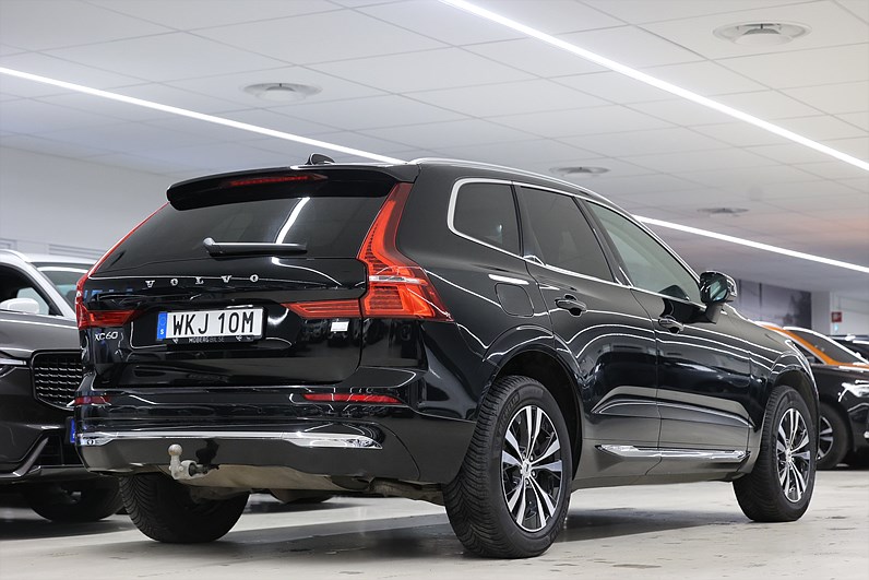 Volvo XC60 Recharge T6 AWD 350hk *Hjulkampanj!* Core Drag