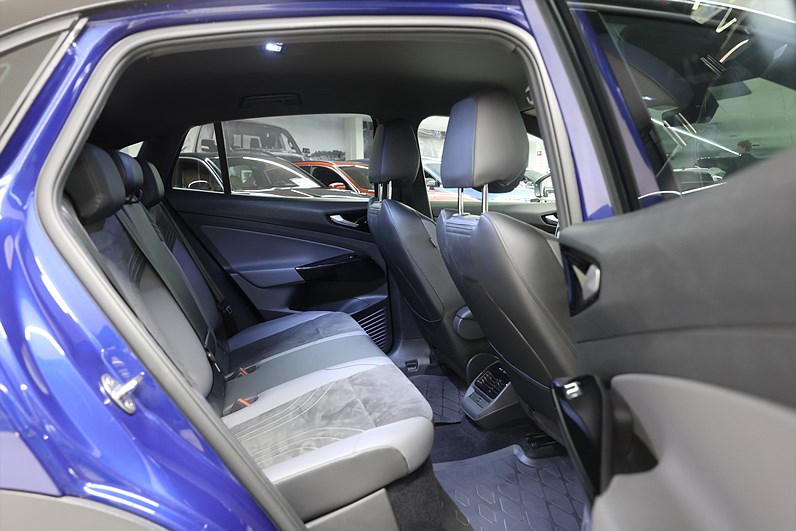 Volkswagen ID.5 Pro Performance 204hk *Hjulkampanj!* Värmare Navi Drag MOMS