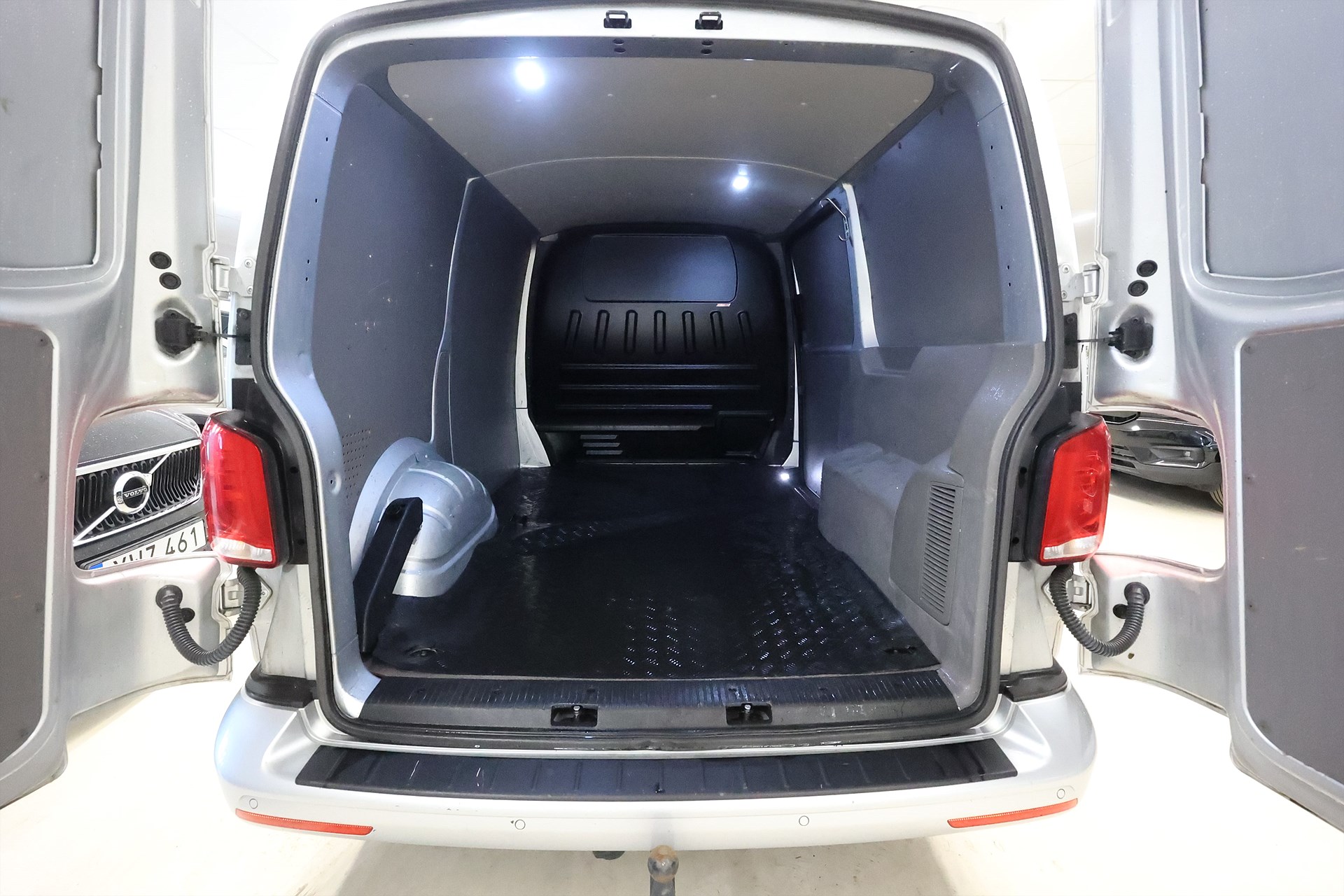 Volkswagen Transporter T30 2.0 TDI 150hk Comfort Drag CarPlay B-Kamera