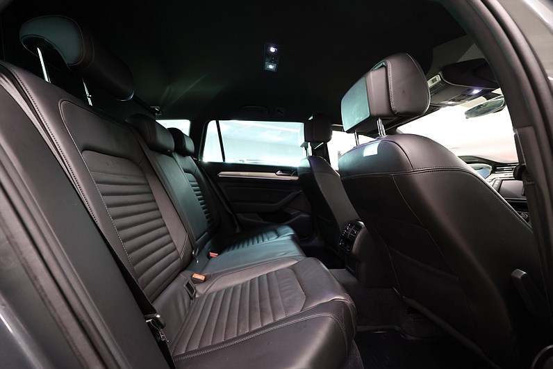 Volkswagen Passat Alltrack 2.0 TDI 4M Executive 360-kam Drag Värmare
