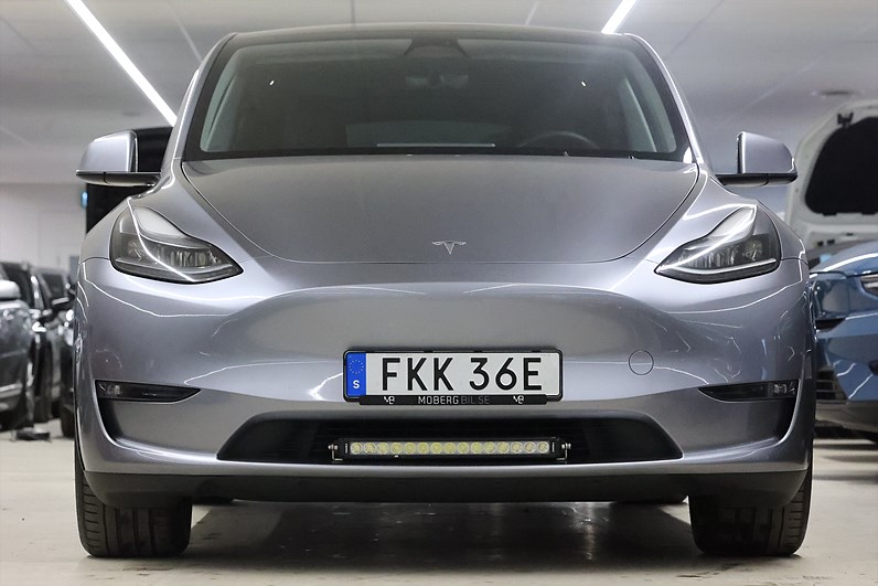 Tesla Model Y Long Range AWD 514hk Pano Navi Läder