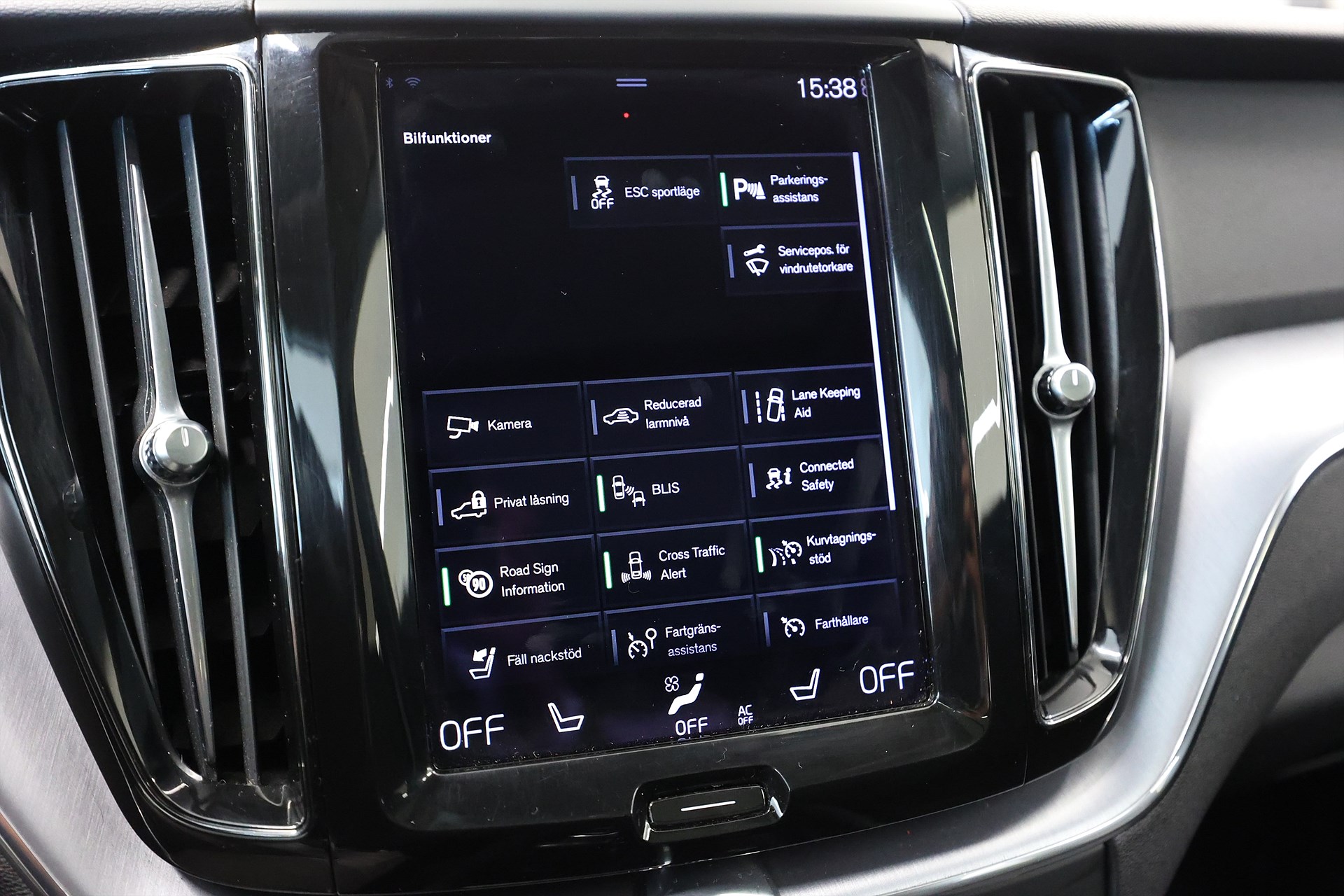 Volvo XC60 Recharge T6 AWD 340hk Inscription Pano CarPlay B-Kamera