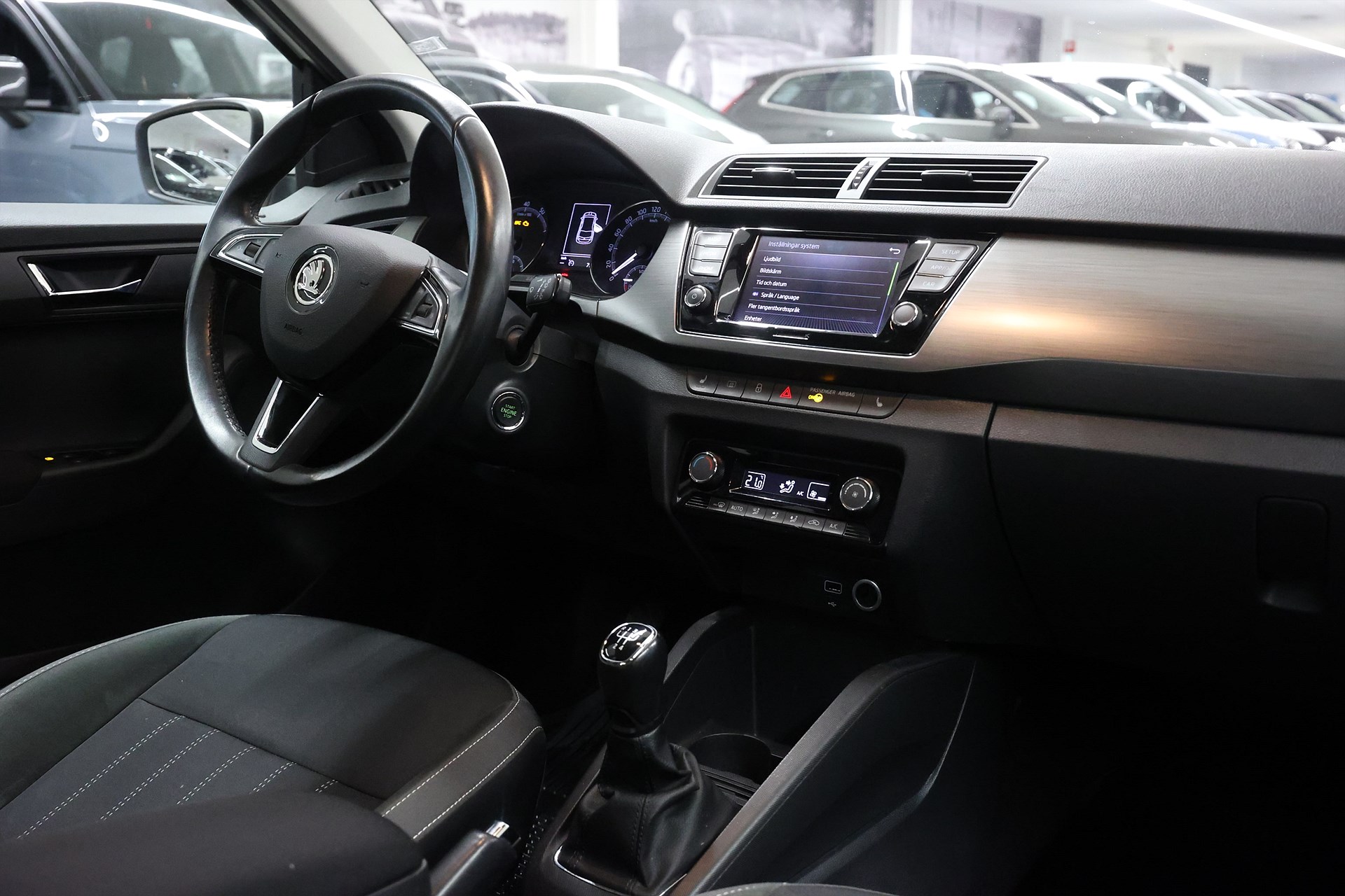 Škoda Fabia 1.0 TSI 95hk Style Carplay PDC