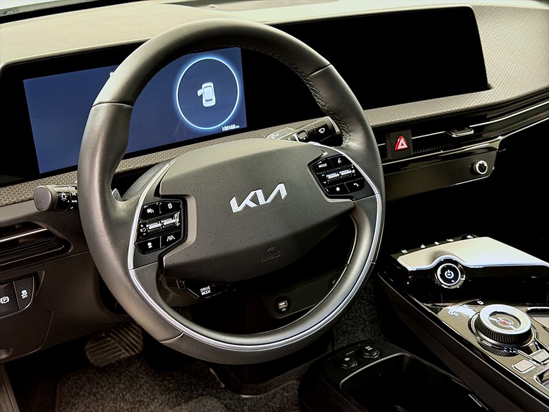 Kia EV6 77.4 kWh 228hk Helg på Moberg! Base Läder 360 Keyless