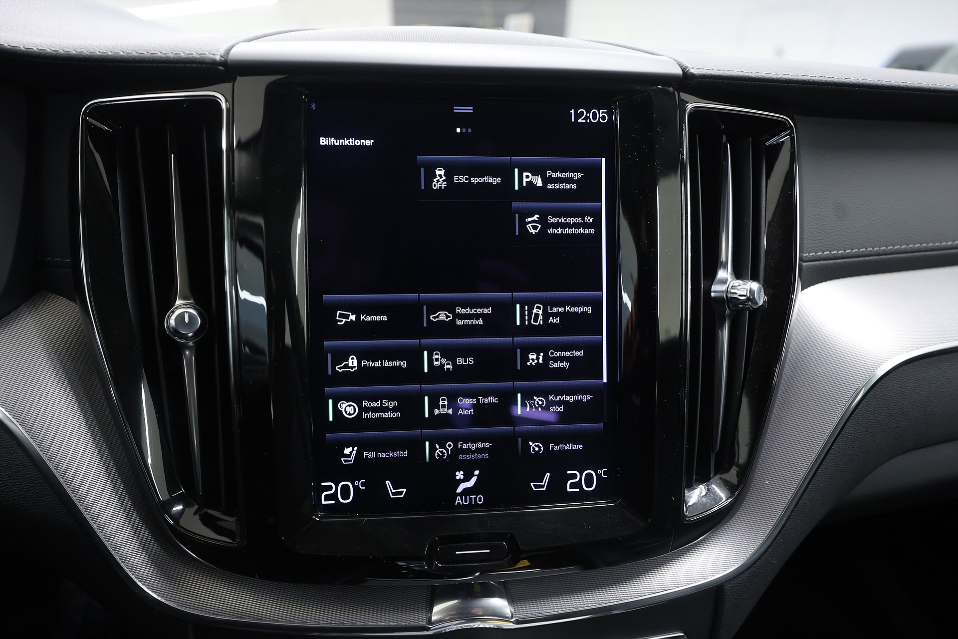 Volvo XC60 Recharge T6 AWD 340hk *Hjulkampanj!* Inscription Läder