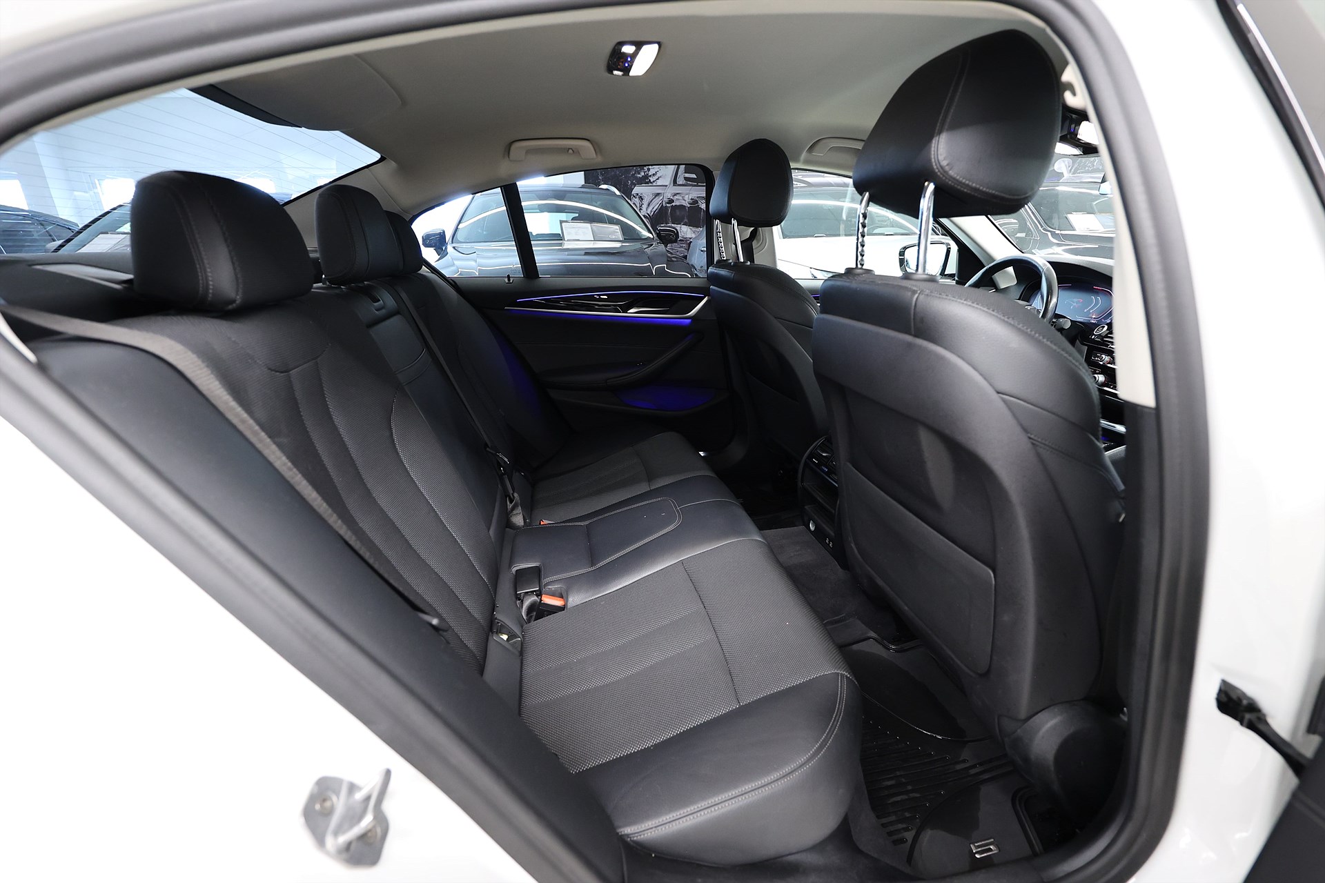BMW 520d xDrive Sedan 190hk Sport Line Shadowline B-Kamera Drag