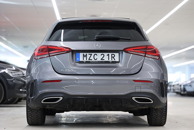 Mercedes-Benz A 250 e 218hk AMG Line Pano Värmare Keyless