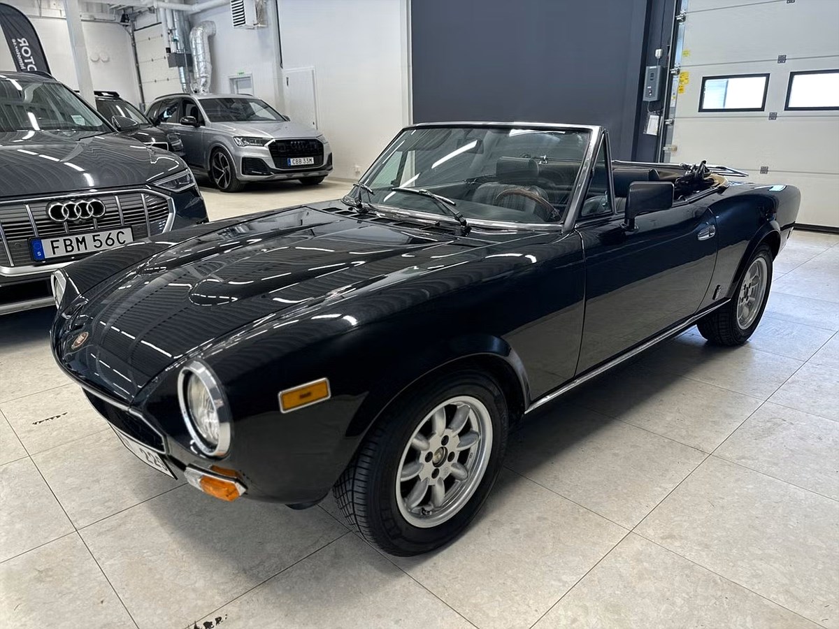 Fiat Spider – bild 7