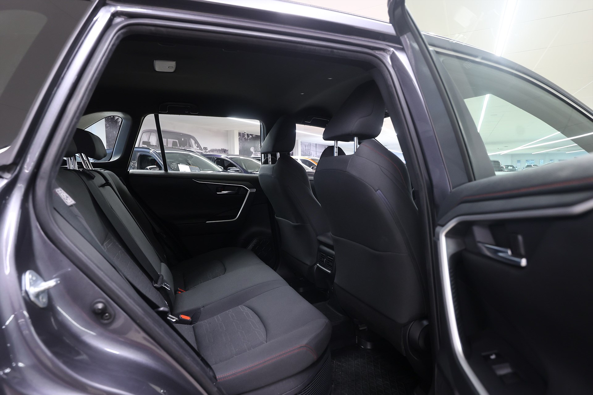 Toyota RAV4 Plug-in Hybrid 306hk Active Drag B-kamera