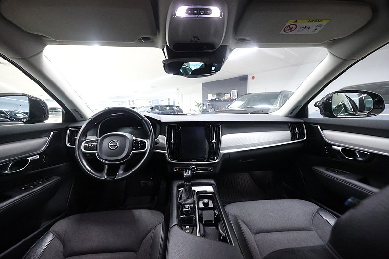 Volvo V90 Cross Country D4 AWD 190hk Momentum HUD H/K
