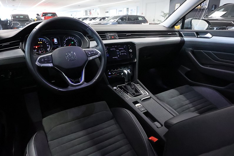 Volkswagen Passat SC GTE 218hk Alcantara Keyless Navi