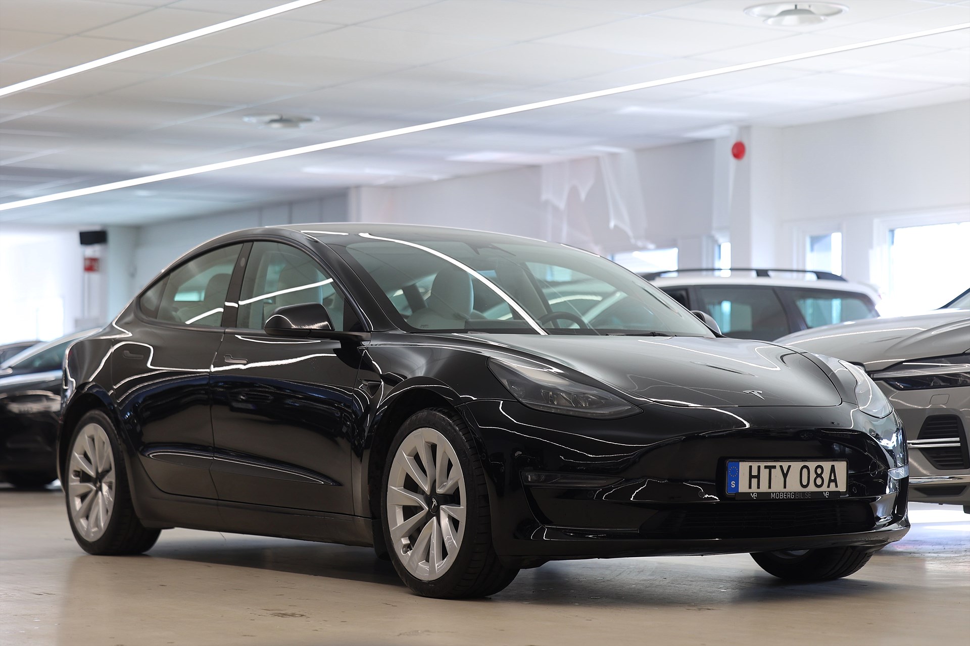Tesla Model 3 Long Range AWD 440hk AP Pano Läder Navi Drag