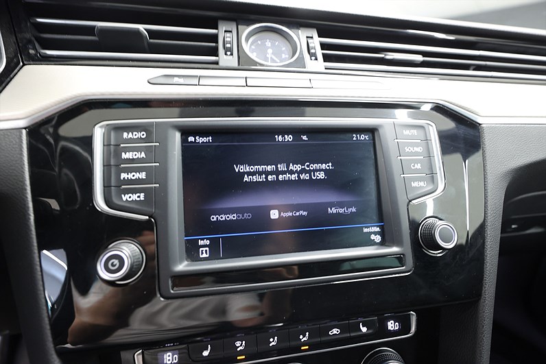 Volkswagen Passat Alltrack 2.0 TDI 4M B-kamera Värmare Carplay