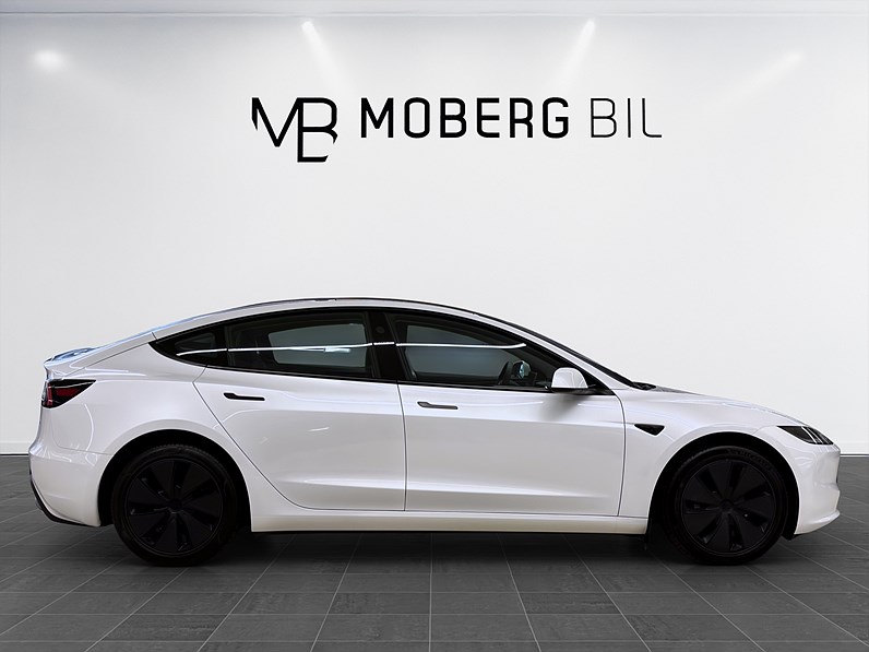 Tesla Model 3 Standard Range 283hk Läder Pano Navi B-Kamera