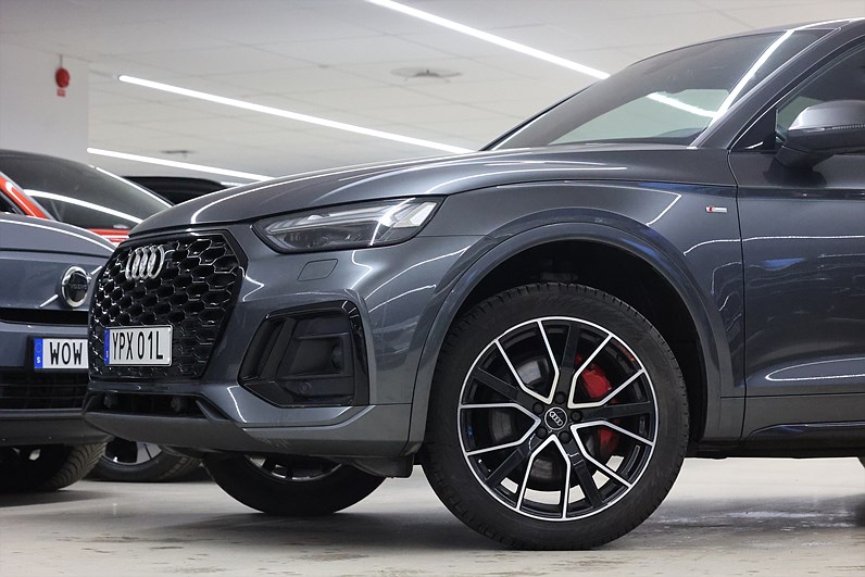 Audi Q5 Sportback 55 TFSI E 367hk S Line B&O B-Kamera Drag