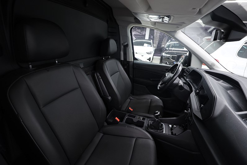 Volkswagen Caddy Cargo Maxi 2.0 TDI 4M Värmare Drag B-kamera