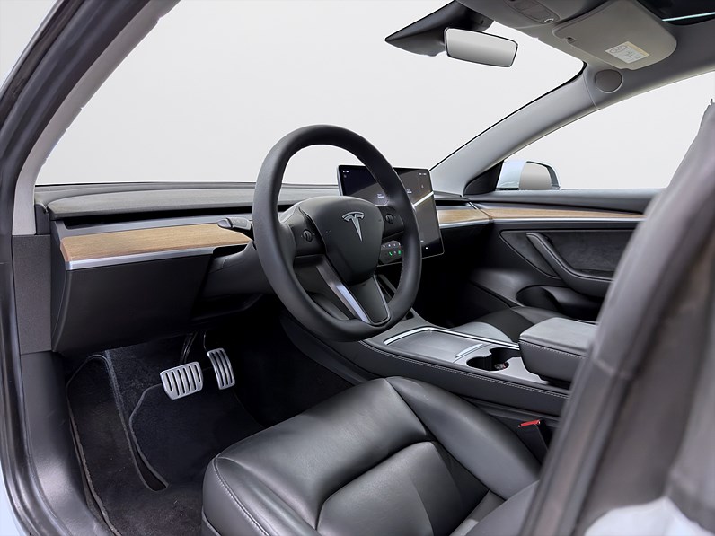 Tesla Model 3 Performance 513hk Pano B-Kamera Läder