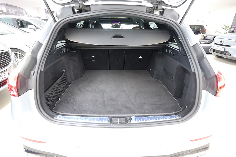 Mercedes-Benz C 220 T d 4M 200hk AMG Night Pano Burmester