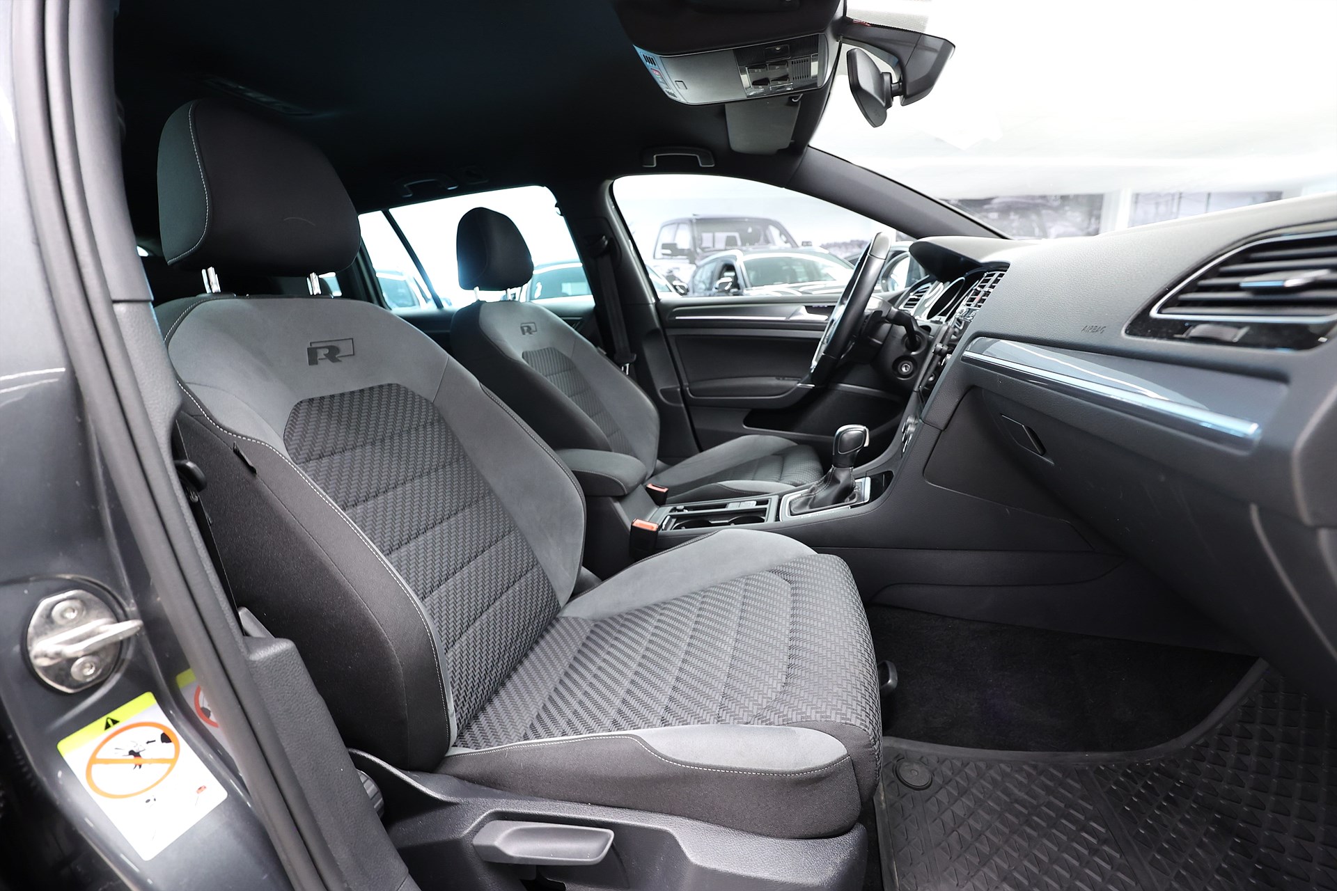 Volkswagen Golf 1.5 TSI R-line GT B-kamera Drag Carplay