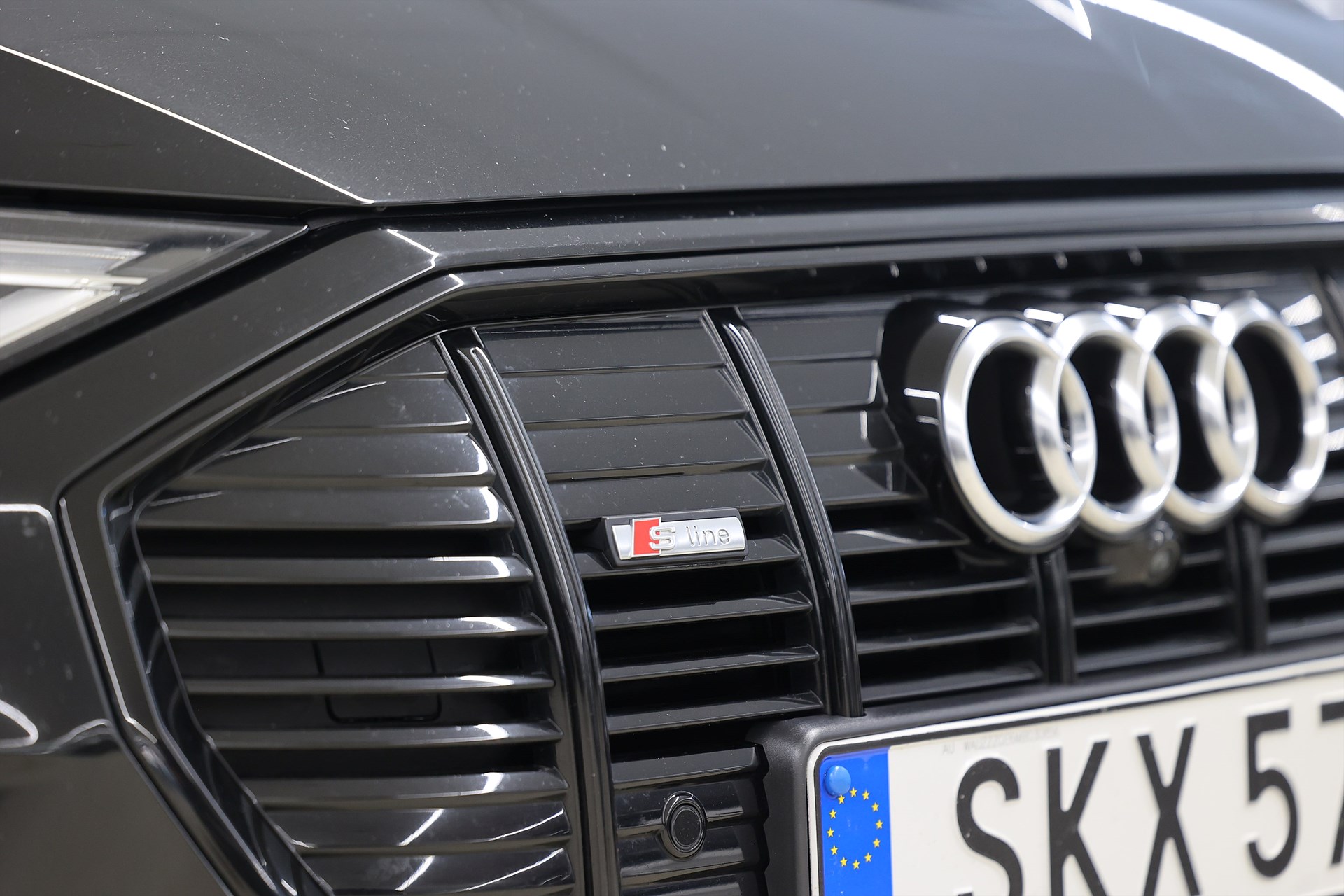 Audi e-tron 55 Quattro 408hk S Line B&O Läder Pano 360