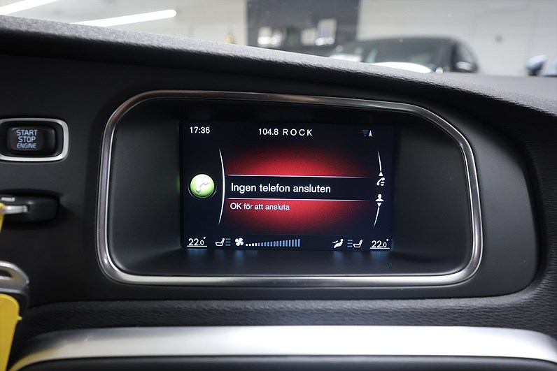 Volvo V40 D3 150hk *Hjulkampanj!* Momentum Drag Värmare