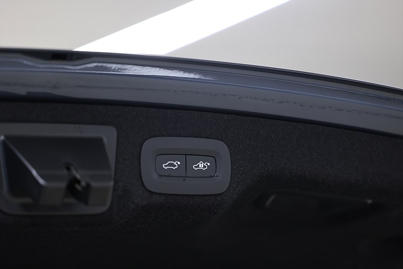 Volvo S90 T8 TwEn AWD 407hk Inscription Pano Drag