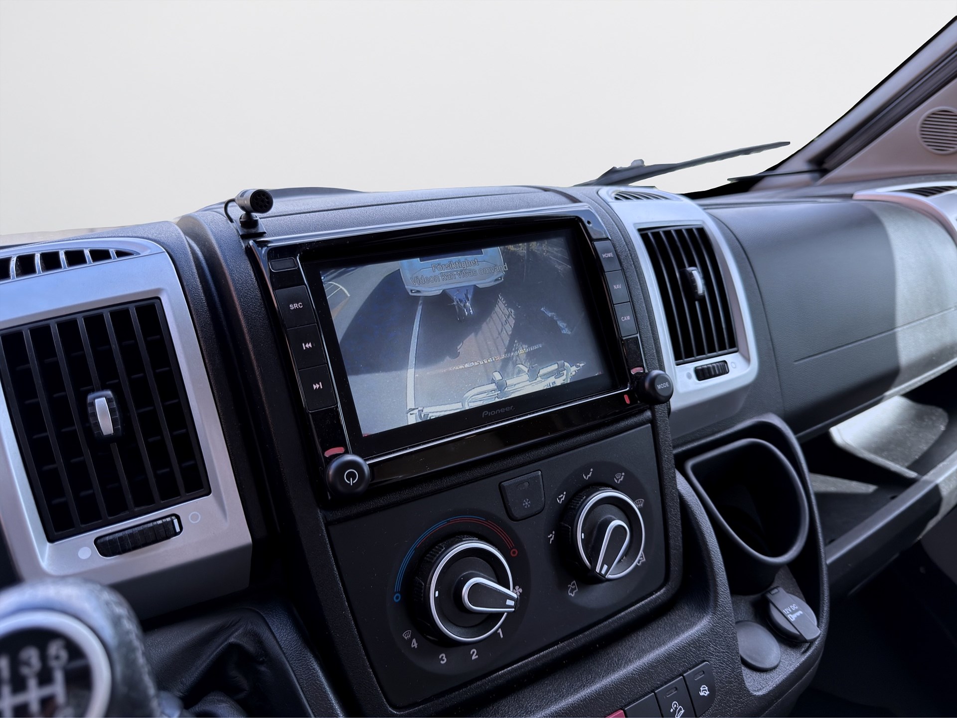 Bürstner Ixeo Time IT 726 163hk Backkamera GPS Skybed Markis