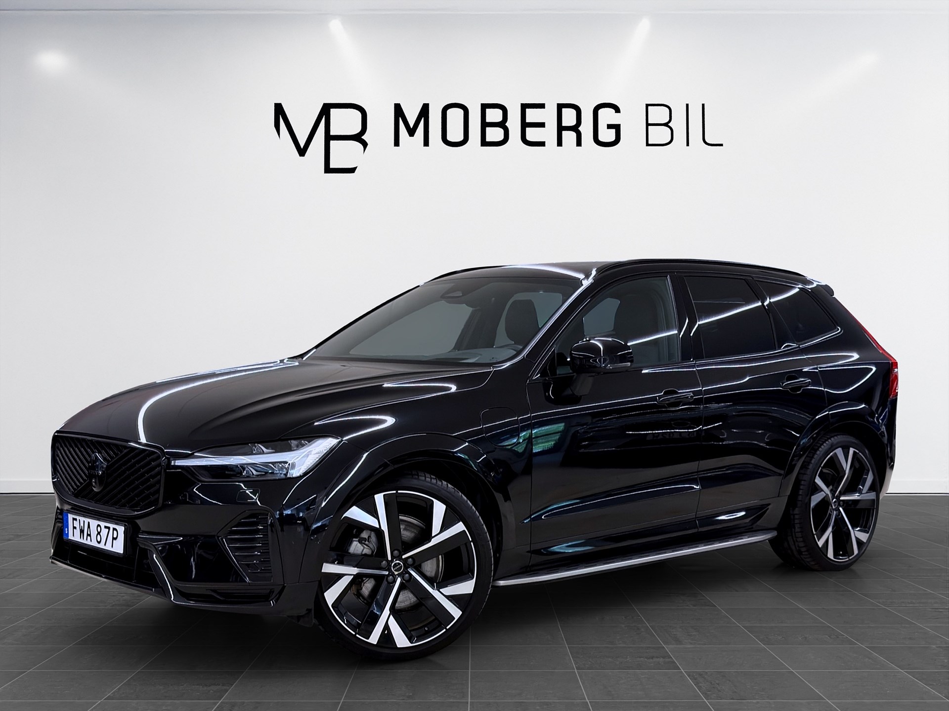 Volvo XC60 Recharge T6 350hk Ultra Black Edition HUD B&W 360