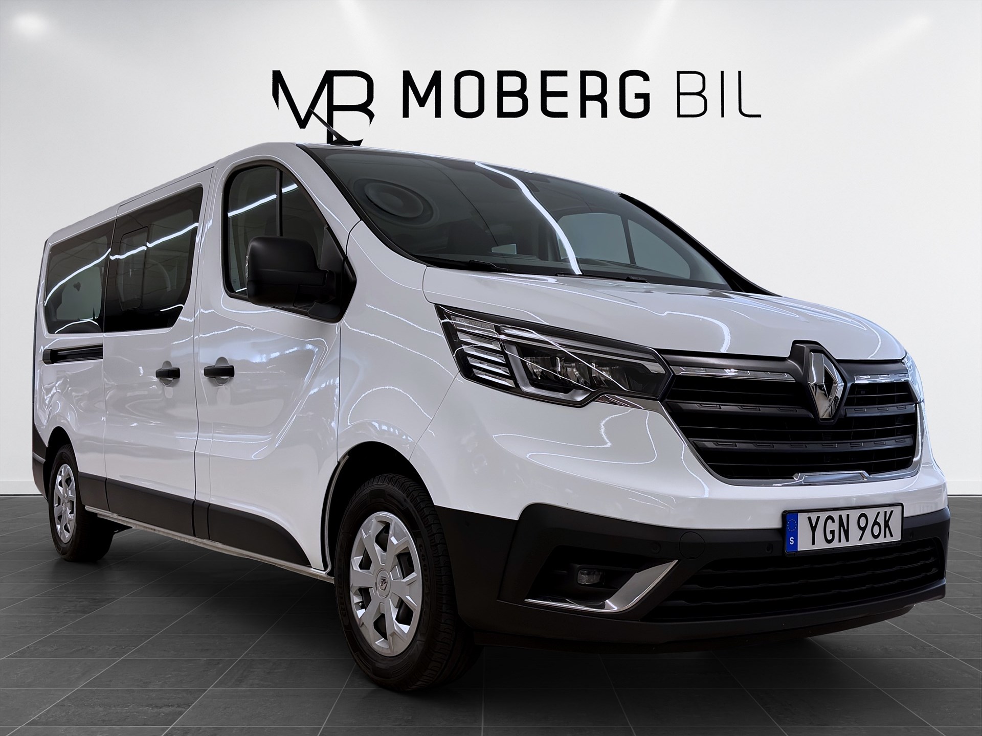 Renault Trafic Passenger 2.0 dCi 150hk Helg på Moberg! 9-Sits Grand Kombi B-Kamera