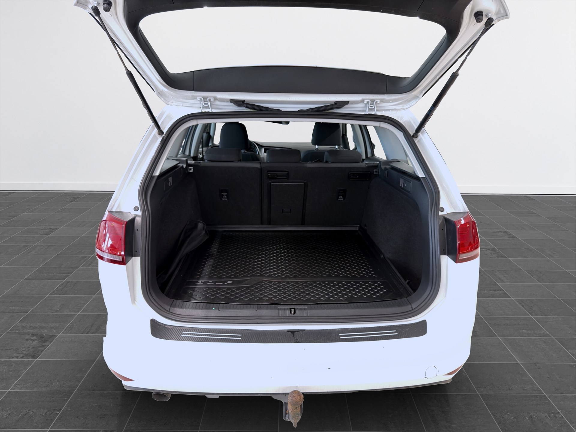 Volkswagen Golf 1.6 TDI 105hk Helg på Moberg!  Style M&K-Värm Drag