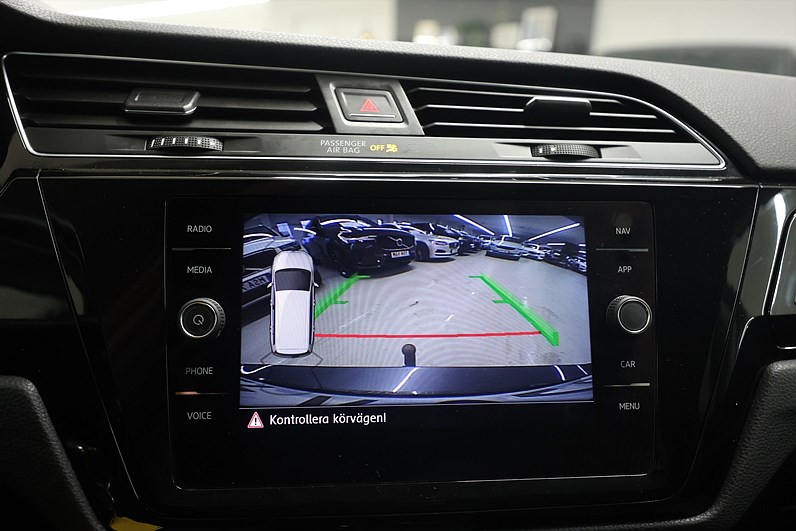 Volkswagen Touran 1.8 TSI 180hk *Hjulkampanj!* R-Line Drag