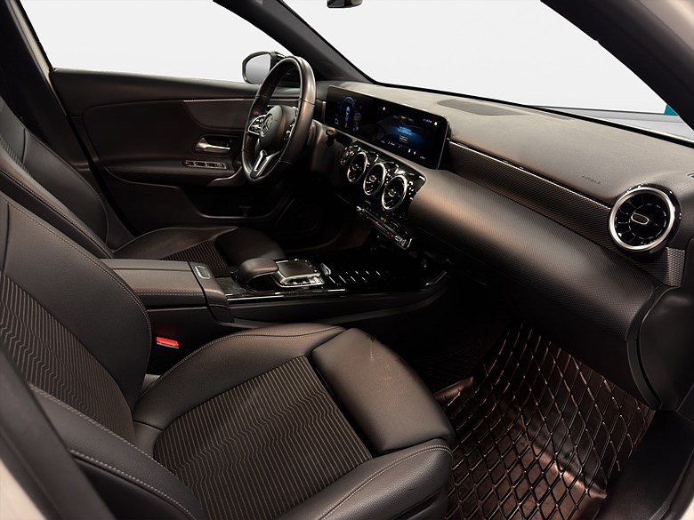 Mercedes-Benz A 180 7G-DCT Progressive Navi, 3 brukare 2019, vit – bild 21 av 25, begagnad hos Niber i Järfälla