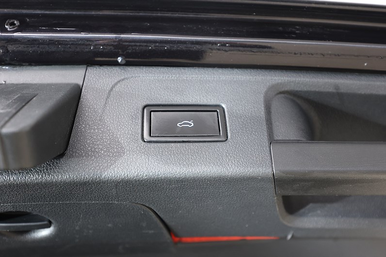 Volkswagen Passat SC GTE 1.4 TSI 218hk Nappa Nynaudio Pano