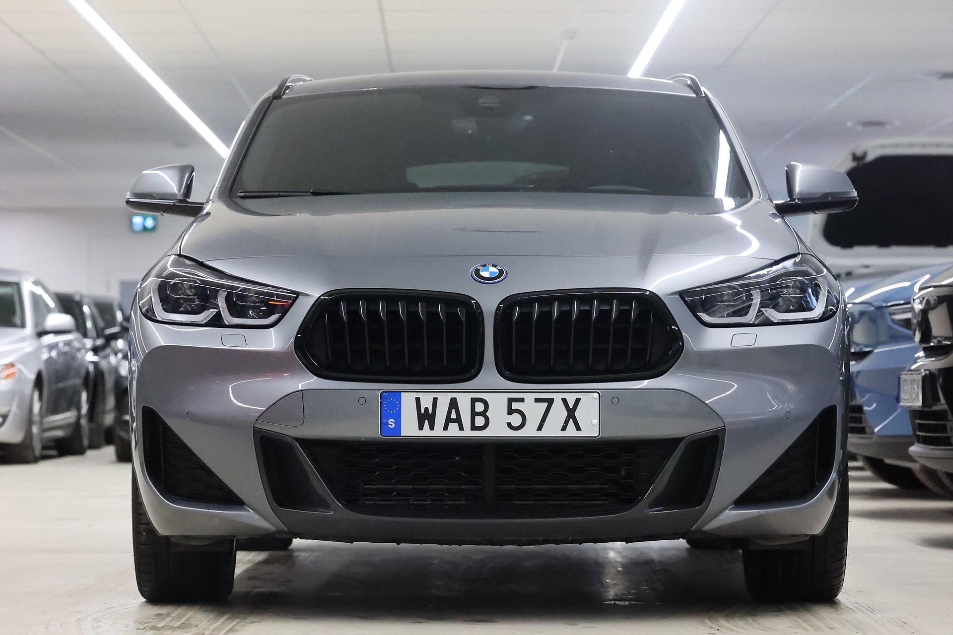 BMW X2 xDrive25e 220hk M Sport Shadow HUD H/K Skinn