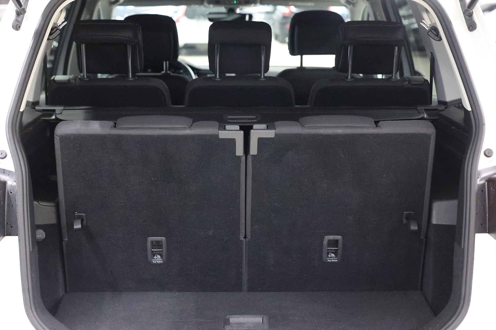 Volkswagen Touran 2.0 TDI 150hk R-Line 7 sits PDC LED MOMS