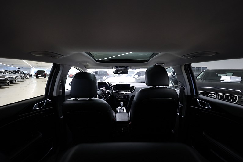 Kia Ceed SW PHEV 141hk Advance Plus 2 Pano B-kamera Navi