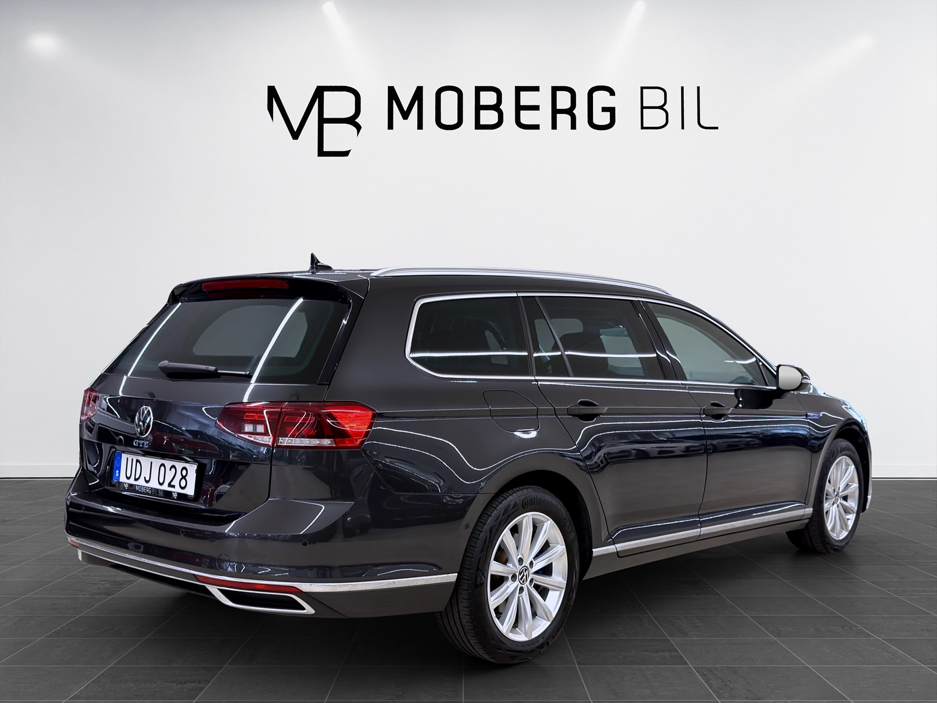 Volkswagen Passat SC GTE 218hk Helg på Moberg! Keyless B-Kamera Navi