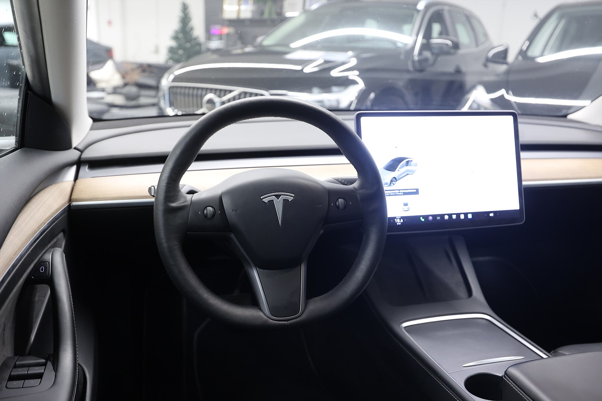 Tesla Model 3 Long Range AWD 440hk AP Pano Läder