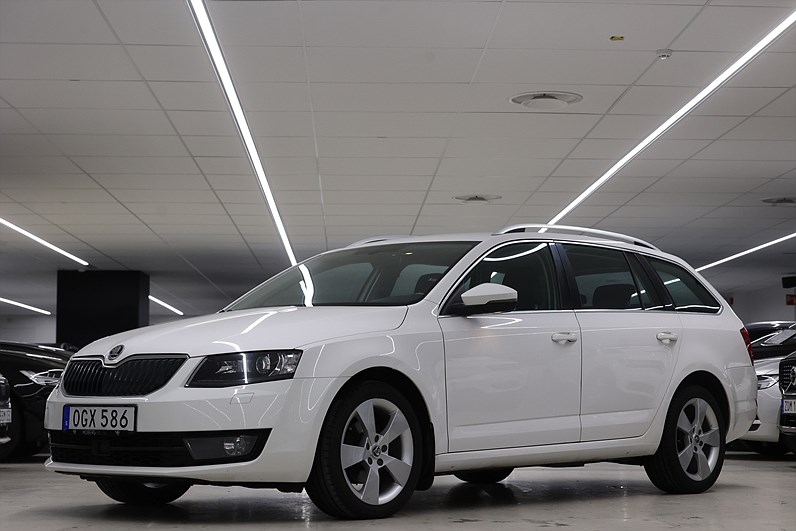 Skoda Octavia 1.4 TSI 150hk *Hjulkampanj!* Style Farth Carplay PDC