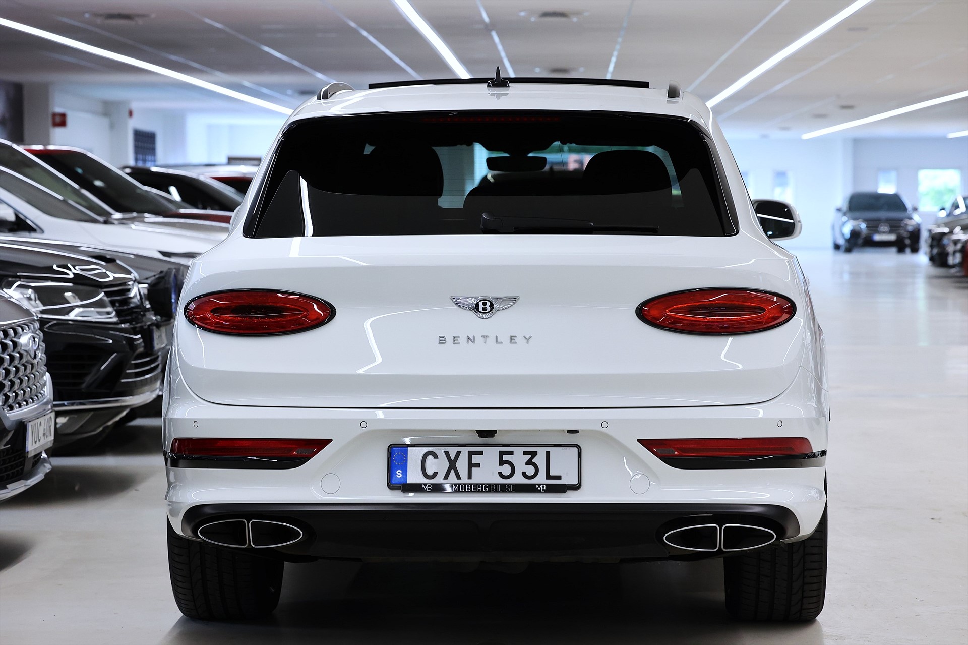 Bentley Bentayga Hybrid Blackline Naim Mulliner Pano