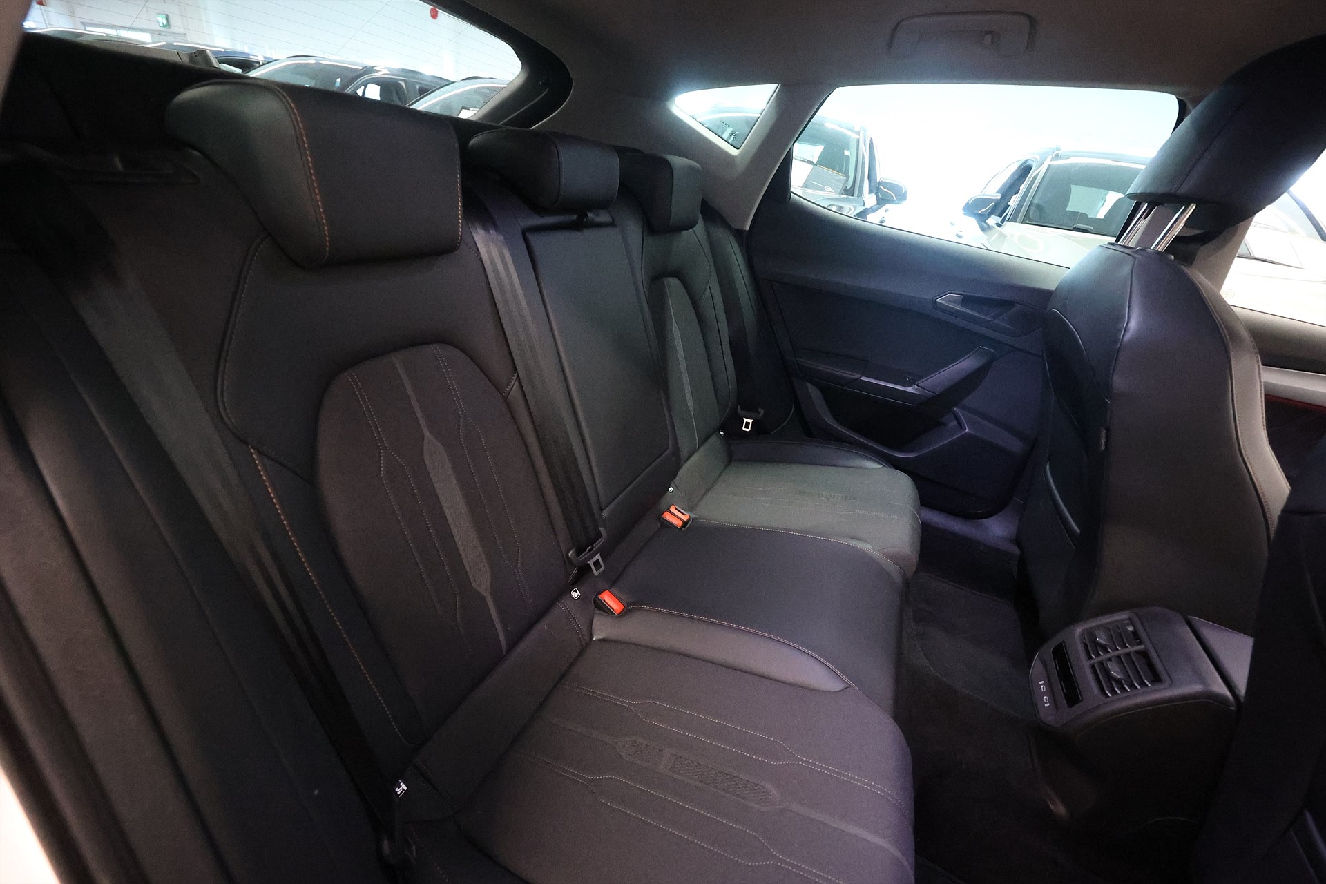 CUPRA Formentor 1.5 TSI DSG 150hk B-kamera Keyless CarPlay PDC