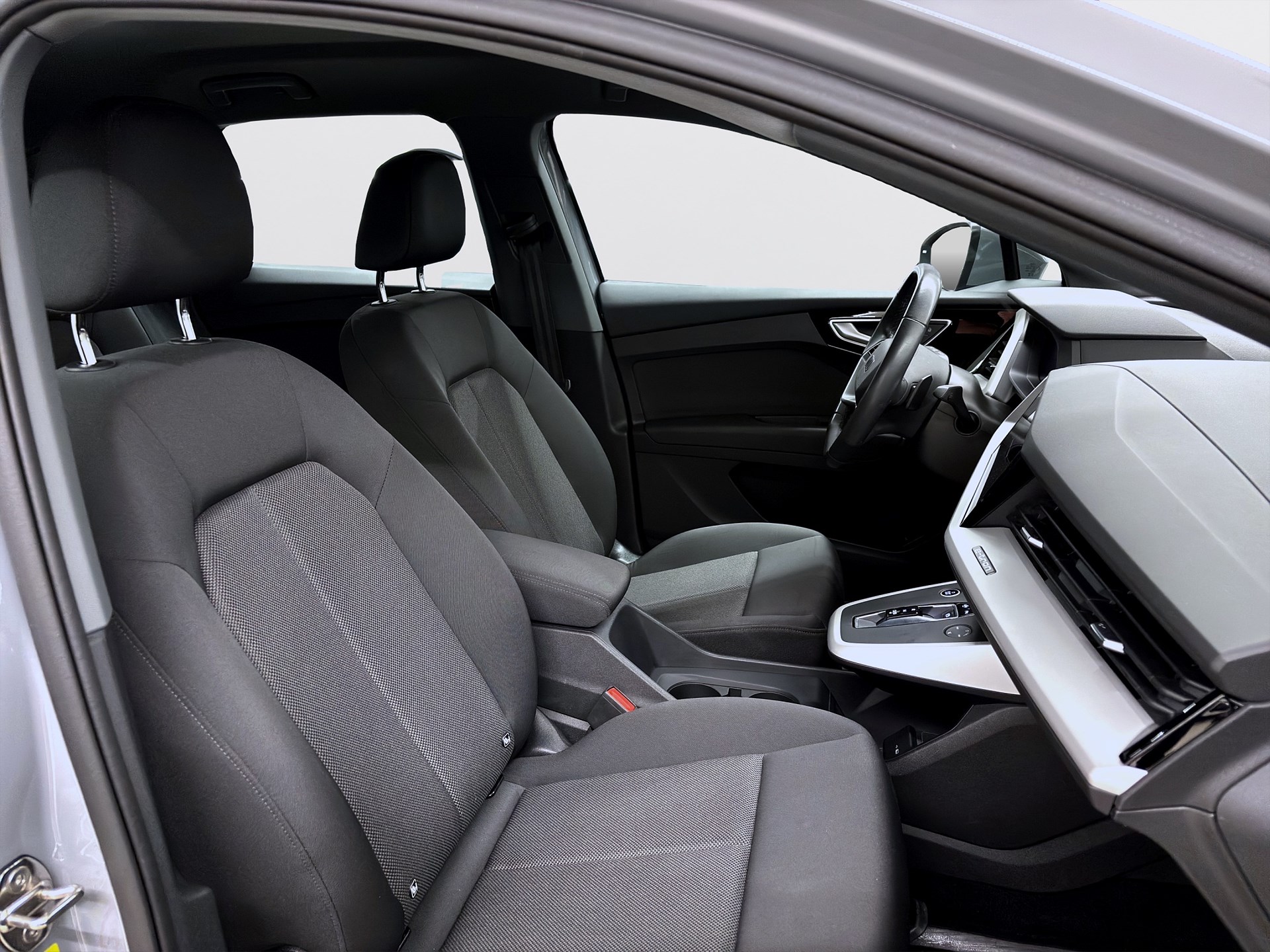 Audi Q4 40 e-tron 204hk Proline SONOS 2 Års Garanti!