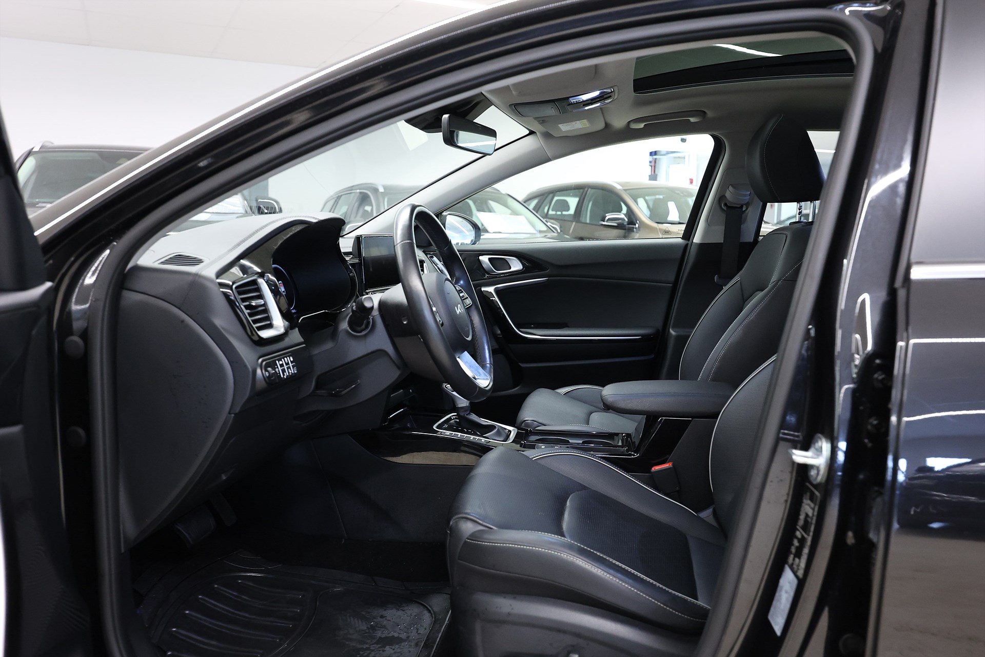 Kia Ceed SW PHEV 141hk Advance Plus Pano B-kamera Drag