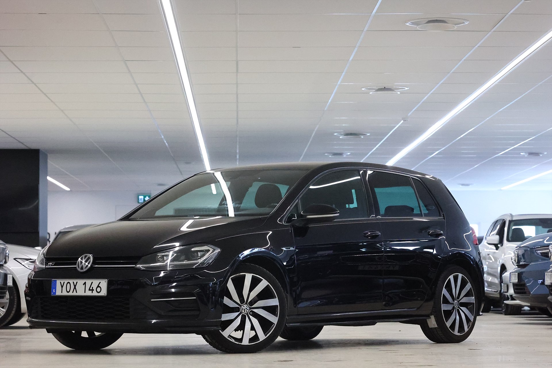 Volkswagen Golf 1.4 TSI 150hk R-Line Dynaudio Pano Värmare