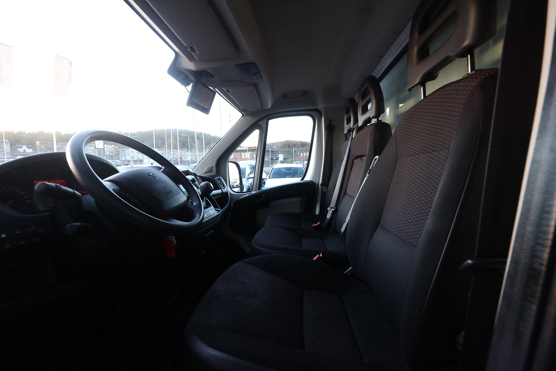 Peugeot Boxer Chassi Cab 335 2.0 131hk BG-Lyft B-Kamera PDC