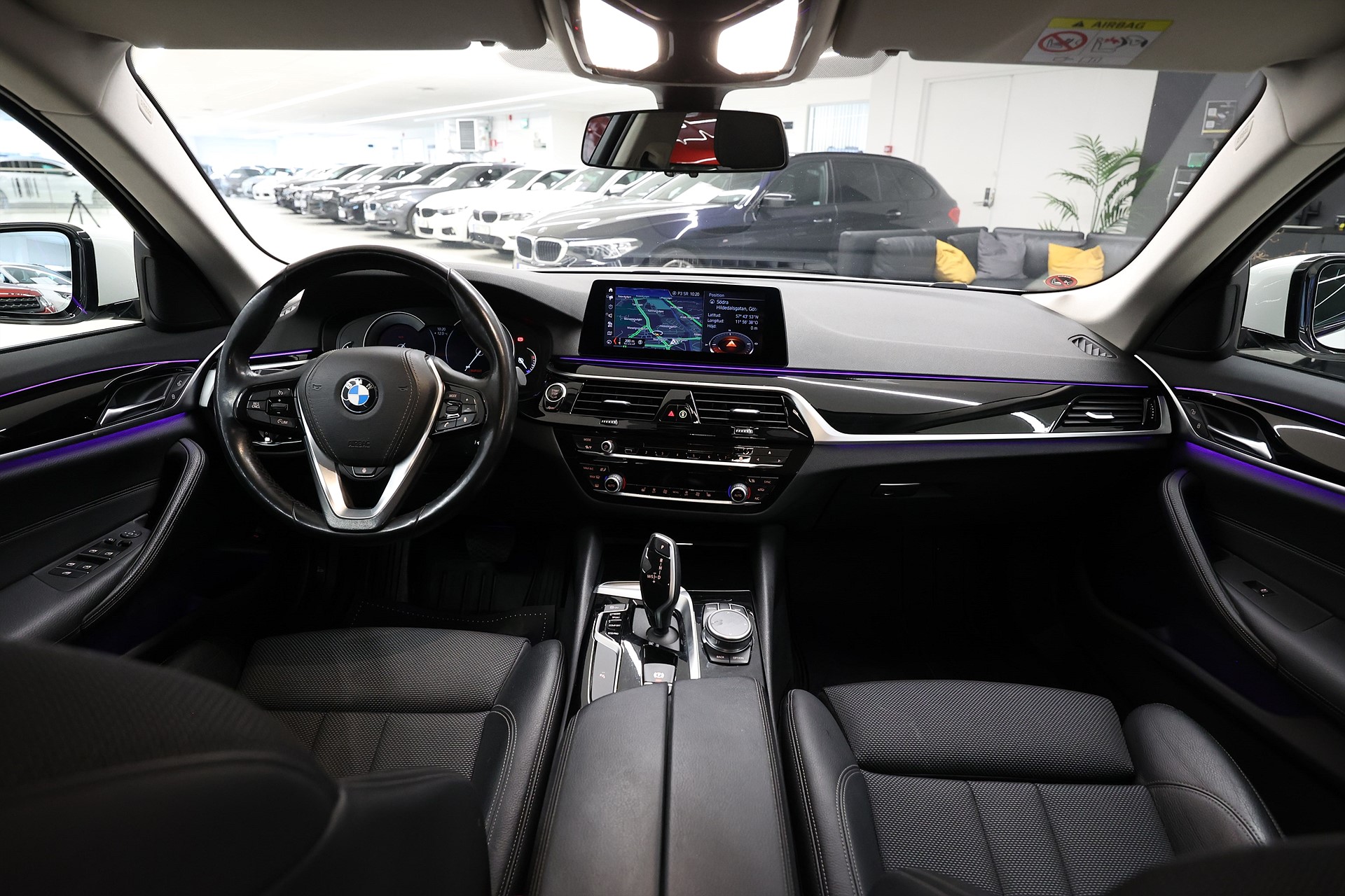BMW 530i Touring 252hk Sport Line Shadow Hifi B-kamera Drag