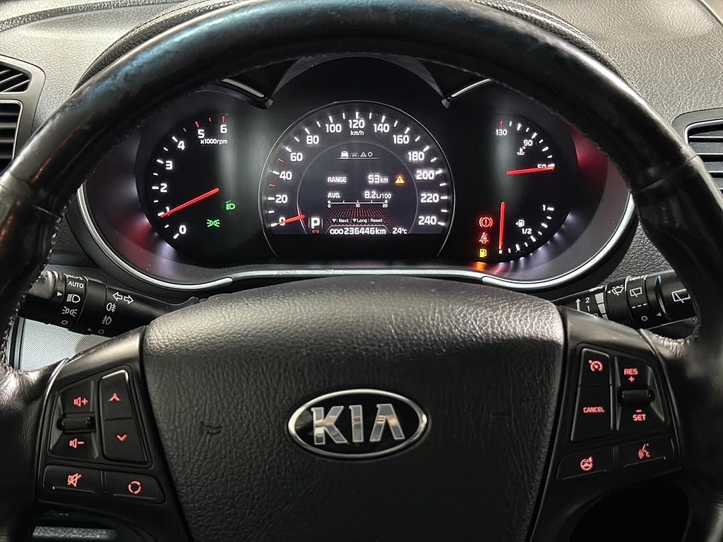 Kia Sorento 2.2 CRDi 4WD 7-sits Drag Panorama Skinn Navi 197hk – bild 22 av 26