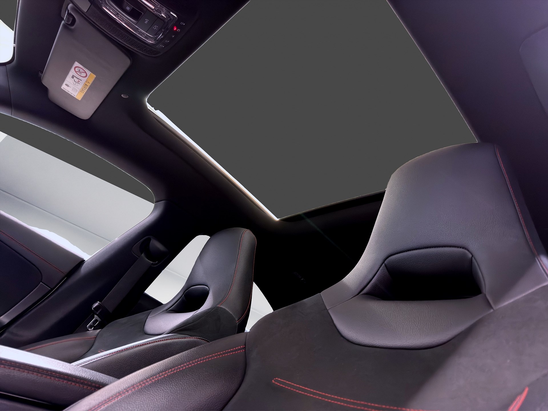 Mercedes-Benz CLA 250 4MATIC AMG Bur Navi Keyless PDC