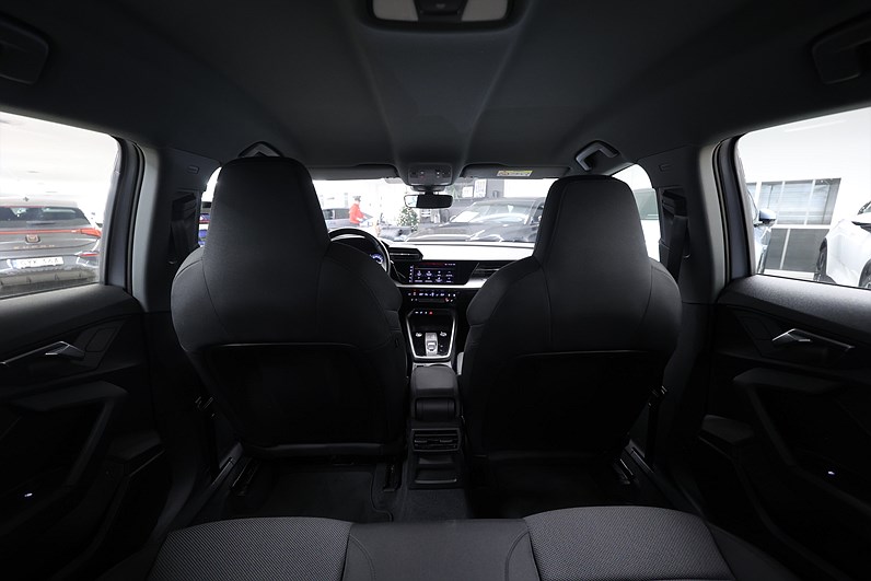 Audi A3 Sportback 35 TFSI 150hk *Hjulkampanj!* Proline Farth PDC